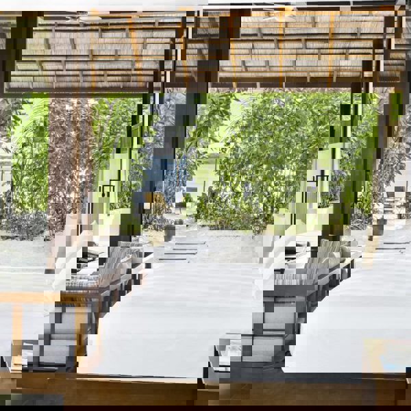 Beach Villa soveværelse på Conrad Rangali Maldiverne