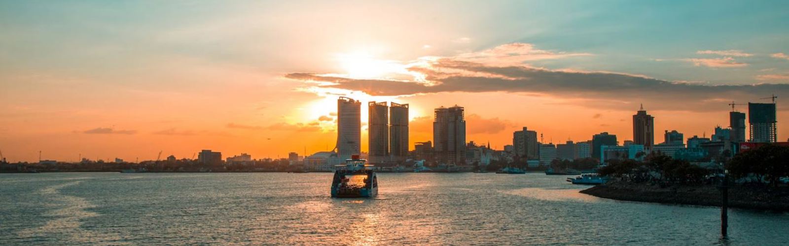 I:\AXUMIMAGES\Afrika\Tanzania\Da Es Salaam\Sunset