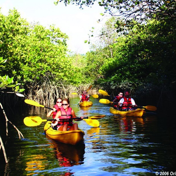 Kom tæt på naturen i en kajak, Khao Sok, Thailand