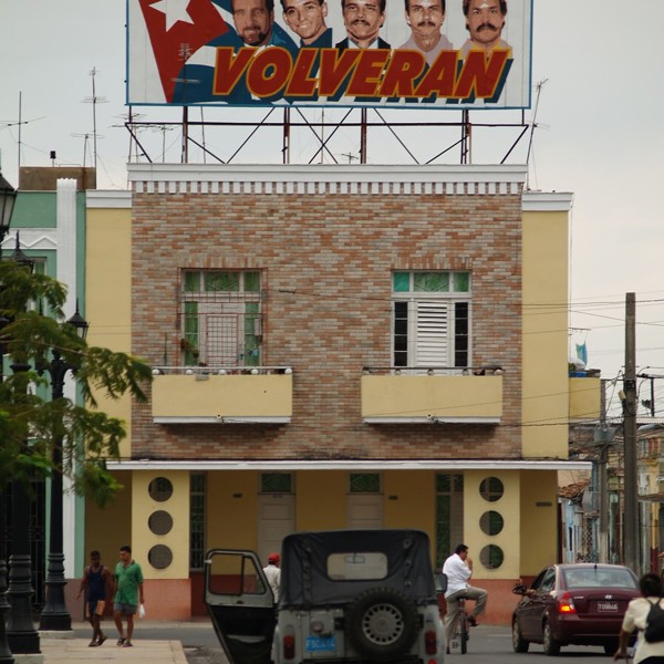 cienfugos propaganda