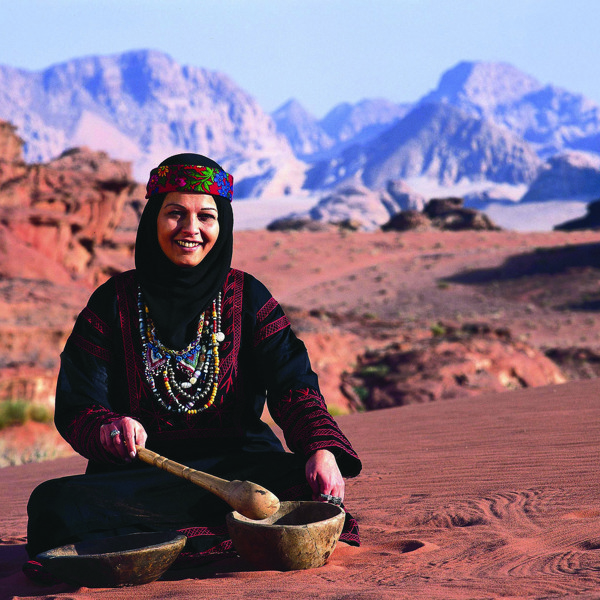 Wadi Rum er kendt på sit røde skær og ligner et månelandskab