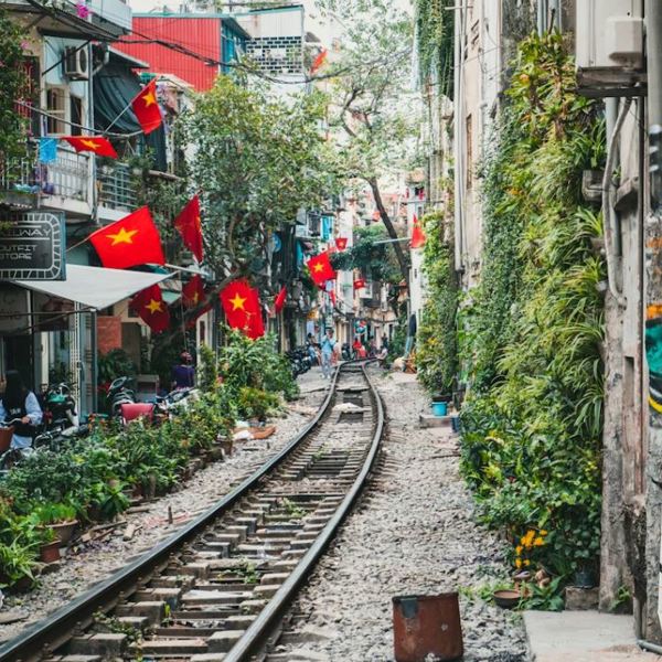 Hanoi train street