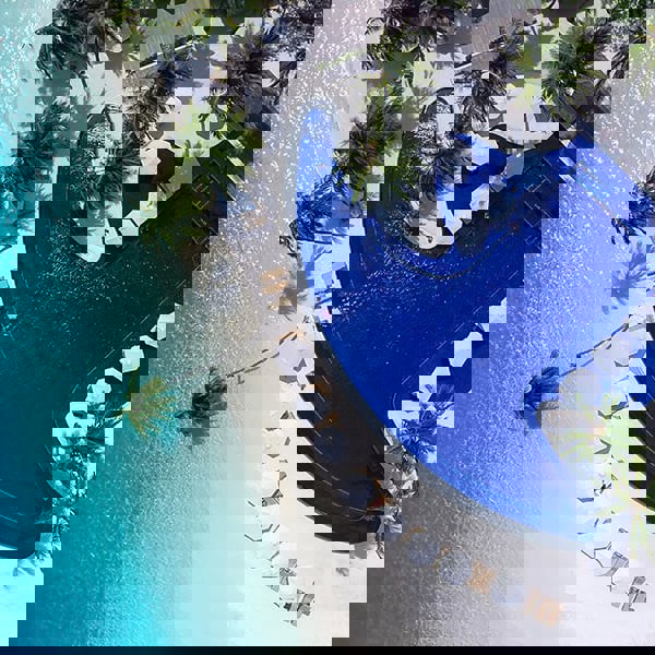 Den primære pool på Conrad Rangali Maldiverne