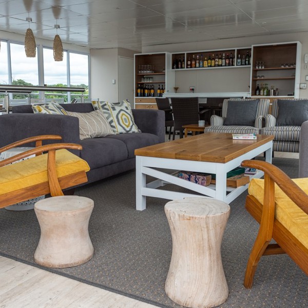 Pride of Zambezi, Botswana