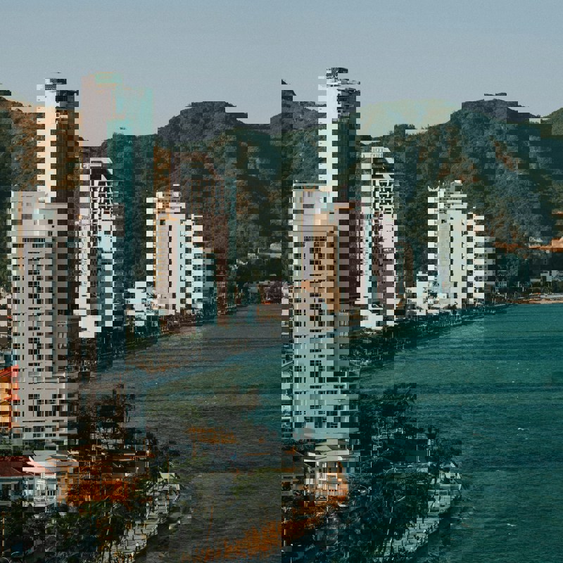 h-i-s-n-dam-ZklRFJUVj8Y-unsplash