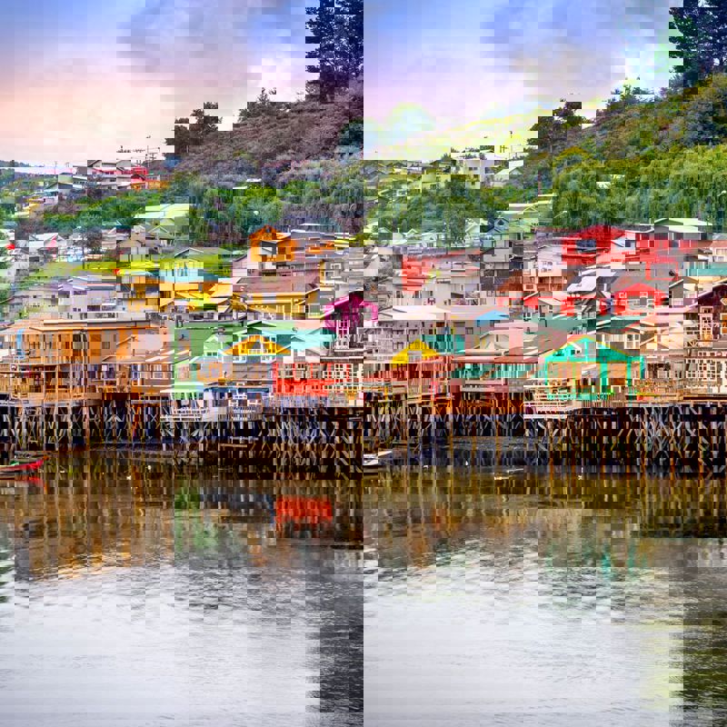 chiloe-colored-houses-CHILOE0820-32097534fea84312b17ed73c6dc90f8d