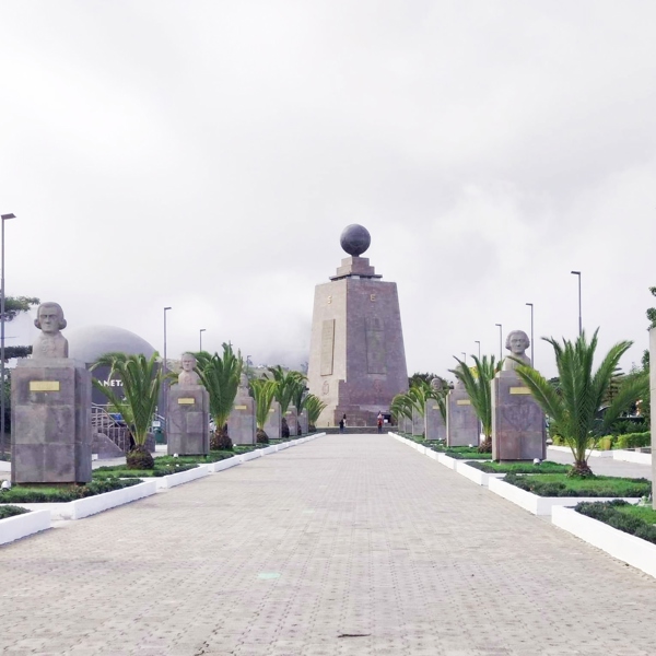 Ækvator lande - La Mitad del Mundo, Ecuador