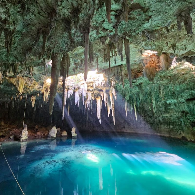 I:\AXUMIMAGES\Mellemamerika\Mexico\Yucatan\Cenote1