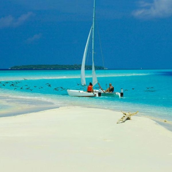 prøv at katamaran på Reethi Beach Resort Maldiverne