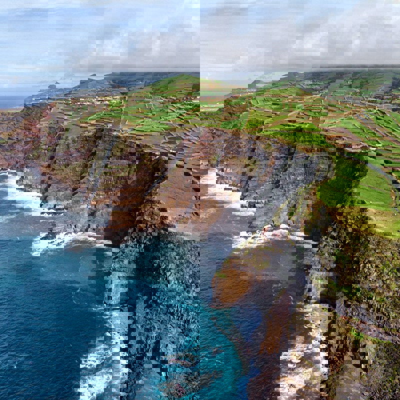 yves-alarie-kgL3KMjRNnY-unsplash