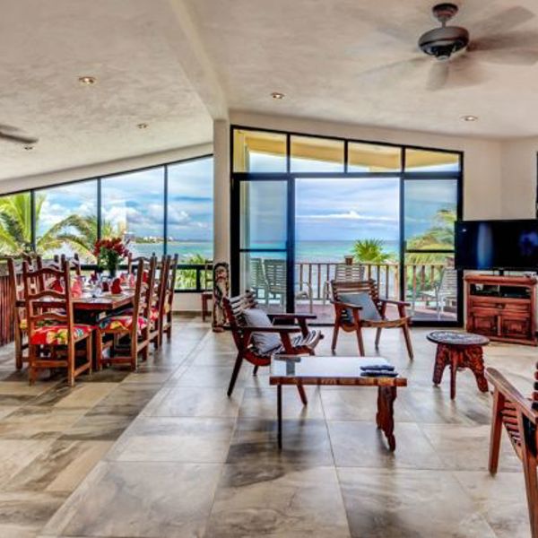 Stor spisestue i Mexico villa