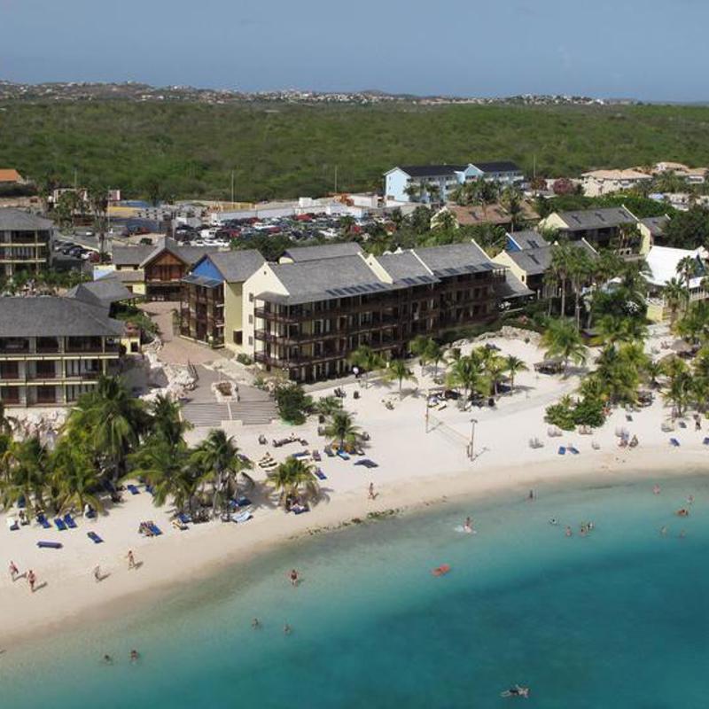 Lions Dive ligger helt ned til vandet