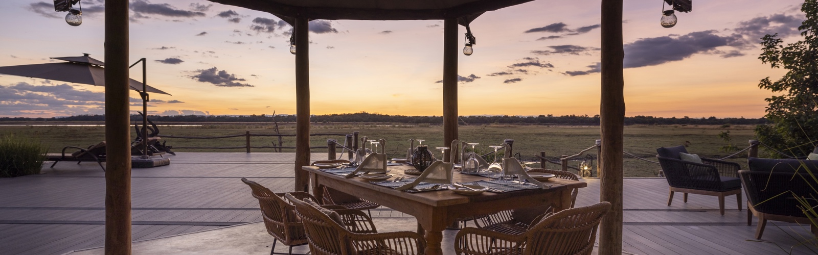 I:\AXUMIMAGES\Afrika\Zambia\Pakker\22618 - South Luangwa National Park\Sunset house
