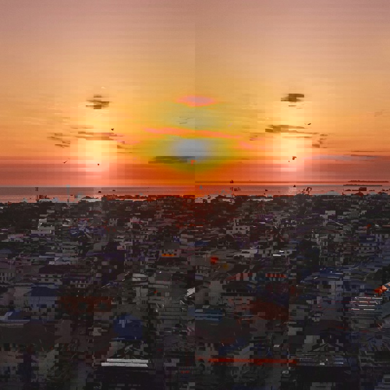 jossuha-theophile-YLjr2KYpzMw-unsplash