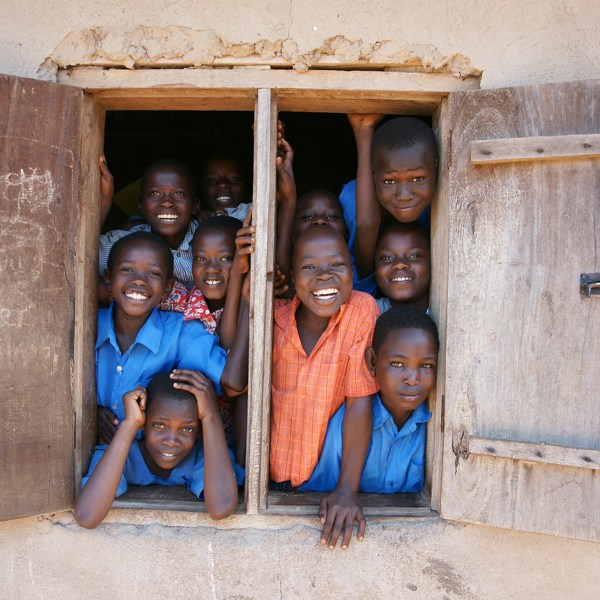 Venlig lokalbefolkning i Uganda